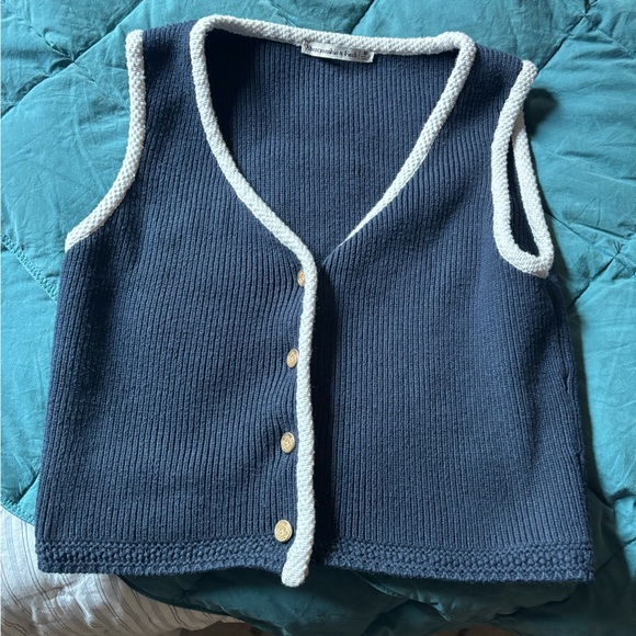 Abercrombie & Fitch Tops - Abercrombie & Fitch Navy Sweater Vest